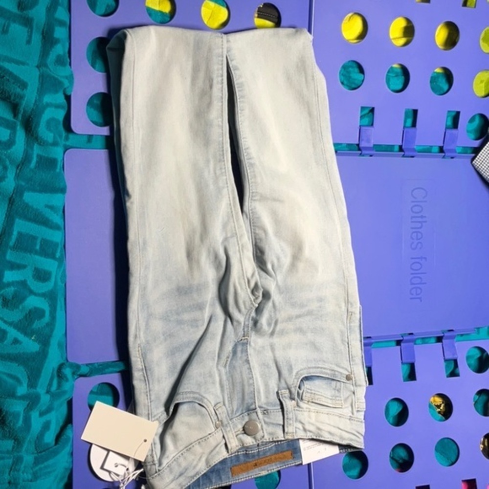 Joe’s Mid rise short jeans